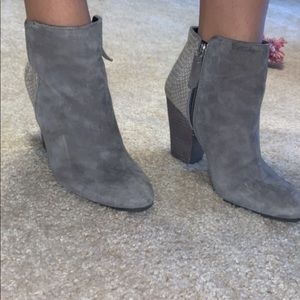 Guess boots